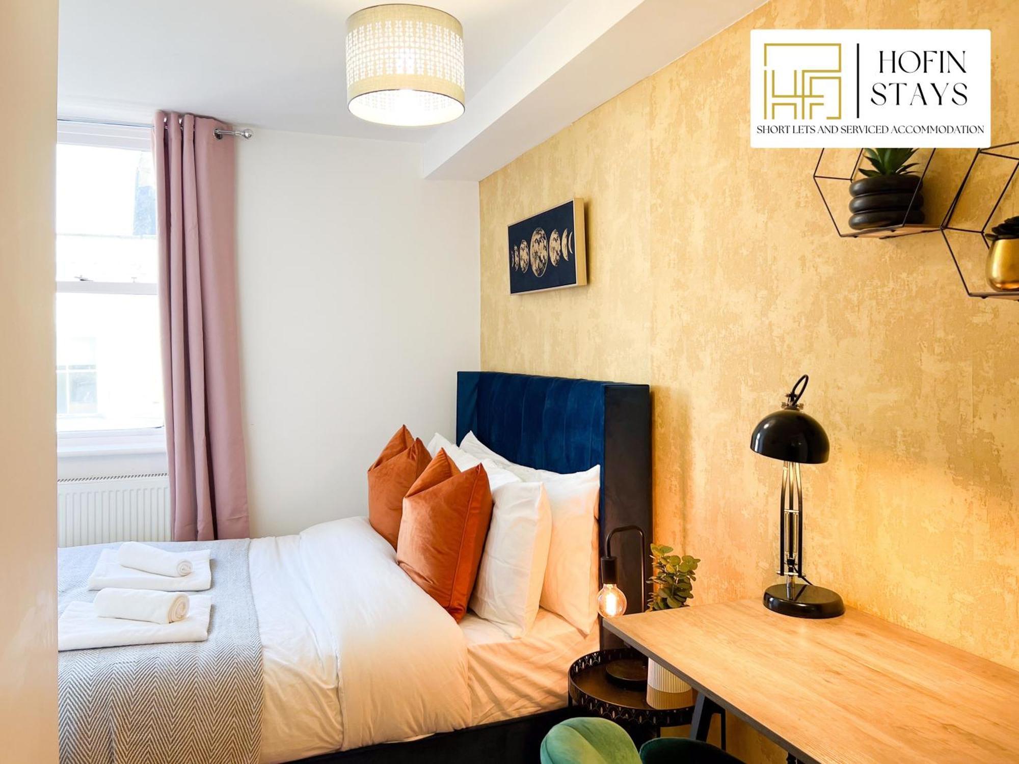 Last-Minute Reserve L Premium Deal On 2 Double Bed Apartment For 6 Guests L Best Deals L Hofin Stays Short Lets & Serviced Accommodation London Exterior photo